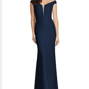 NWOT Dessy Collection Off-the-Shoulder Deep Notch